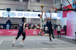 开云体育下载-世界杯篮球预选赛首秀，热门队伍表现抢眼