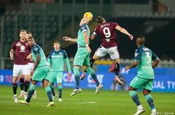 开云APP-足球界焦点之战，激烈角逐赢尽掌声