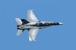 开云体育平台APP-浓眉成为胜负手，黄蜂绝杀深圳队