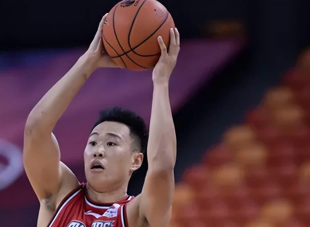 谁是下一位MVP？球迷猜测悬念重重