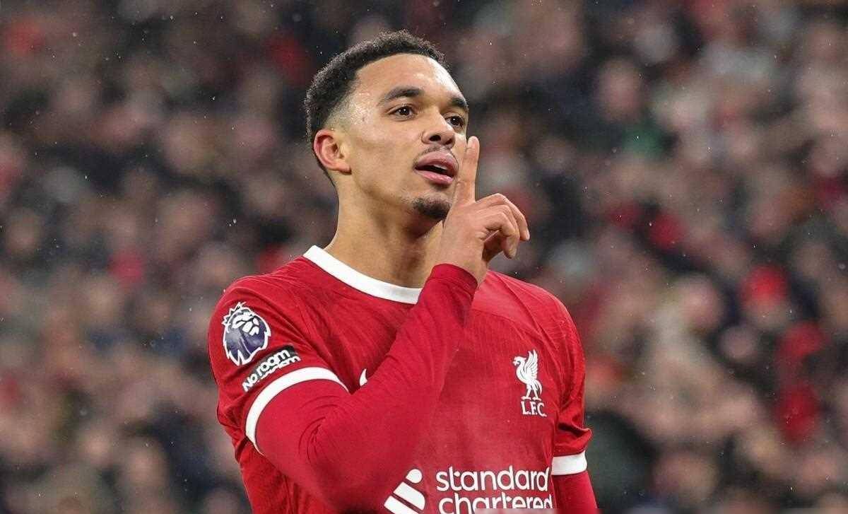 利物浦中场选手遭遇伤病困扰，或将缺席数场比赛的简单介绍