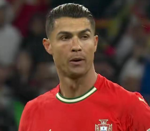 葡萄牙巨星表现抢眼，率队晋级下一轮