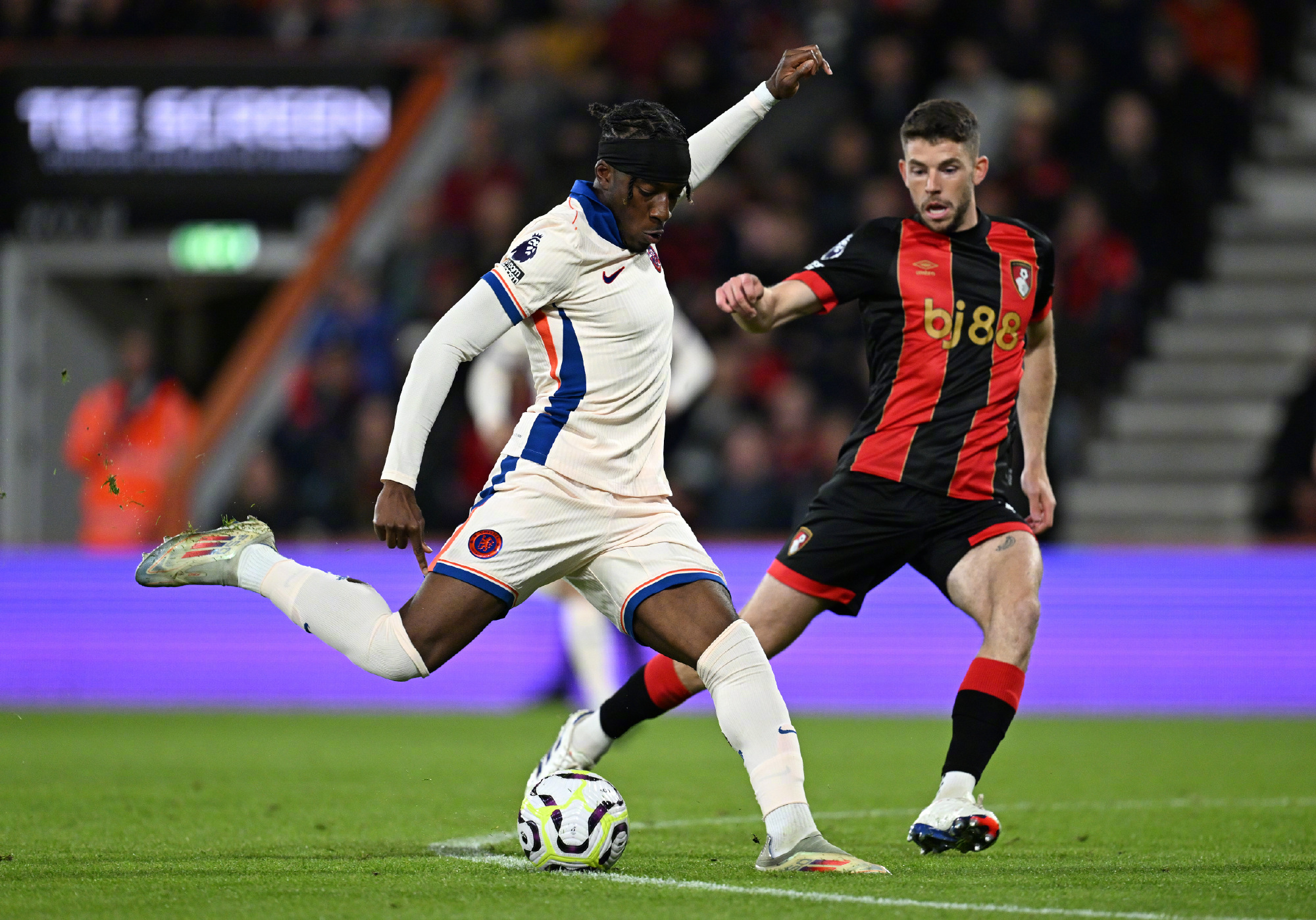 包含切尔西险胜尤文,皮克点燃赛场的词条 包含切尔西险胜尤文,皮克点燃赛场的词条